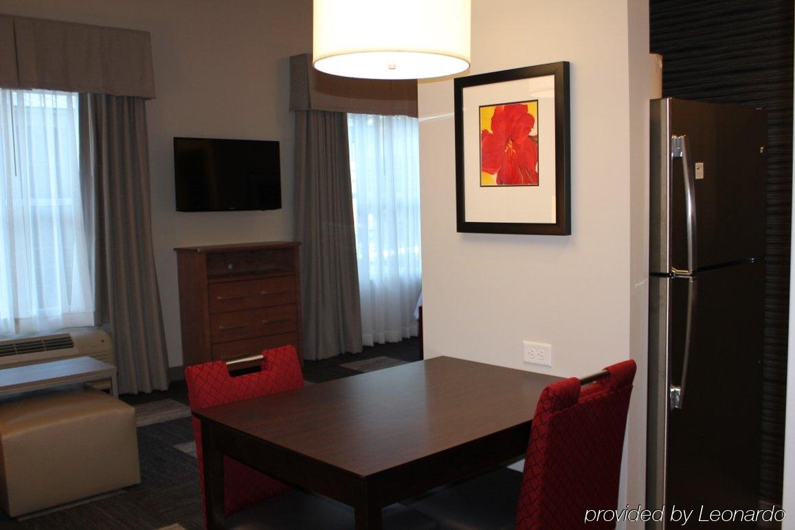 Homewood Techridge Parmer @ I-35 Hotel